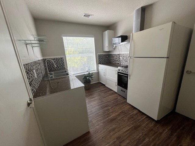 Photo - 7719 Sign St