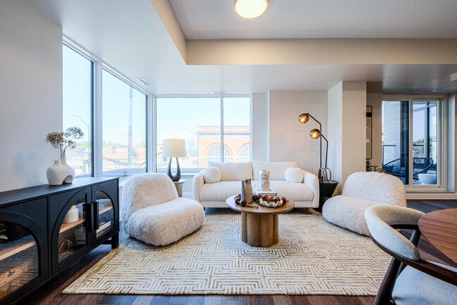 Building Photo - The Madeleine