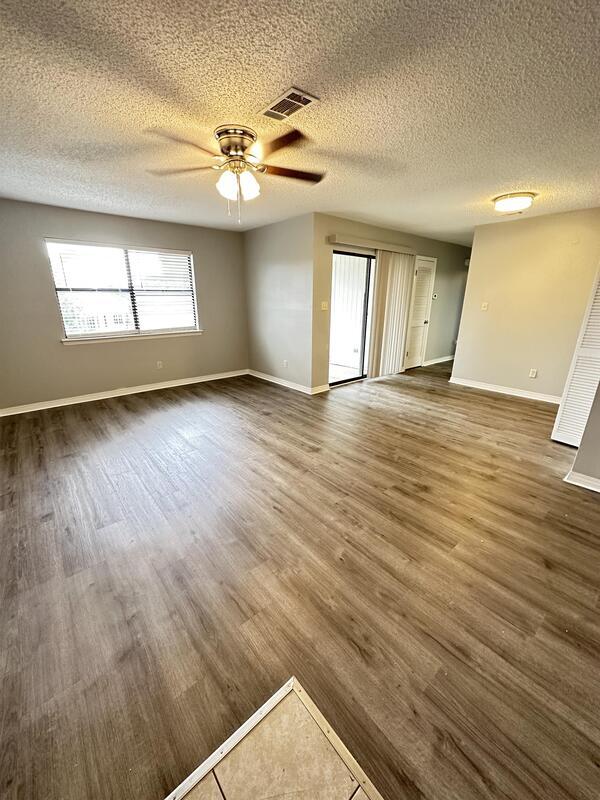 Photo - 110 5th St Unit C202