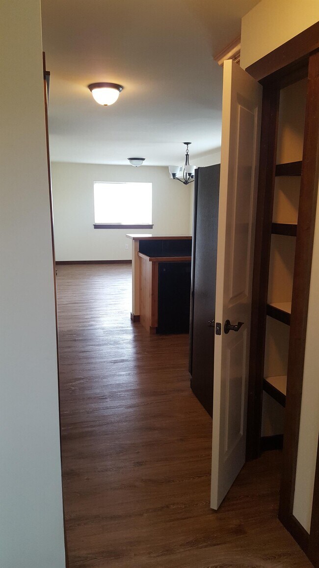 Photo - 3241 Catron St