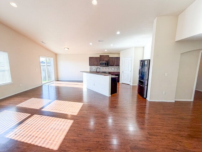 Photo - 4 Bed / 2 Bath Home for Rent in Caldwell – 1,886 Sq Ft