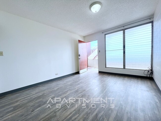 Photo - 1218 N School St Unidad 3A
