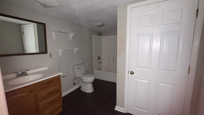 Photo - 3209 Glasgow Rd