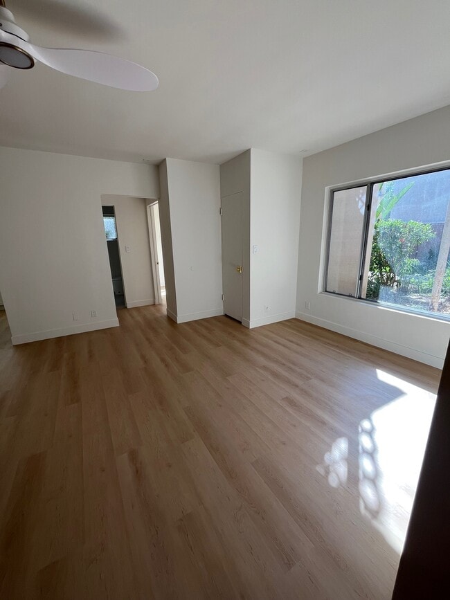 Photo - 210 S Catalina Ave