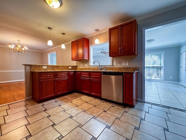 Photo - Beautiful Tri Level Home in Vanstory Hills
