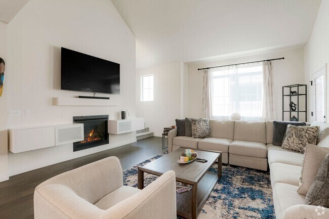 Building Photo - CLM-Brookhaven Condominiums Unit Brookhaven Condominiums