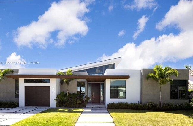 Photo - 1830 NE 193rd St