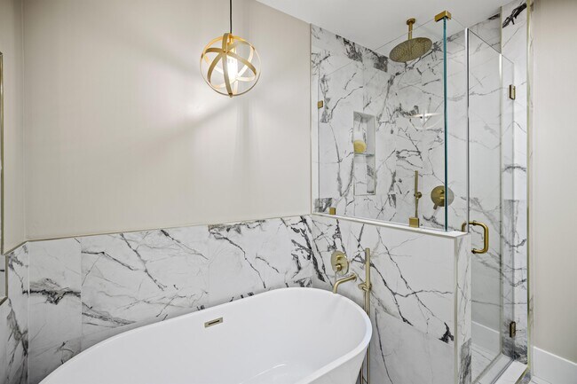 Photo - 1242 Quincy St NW