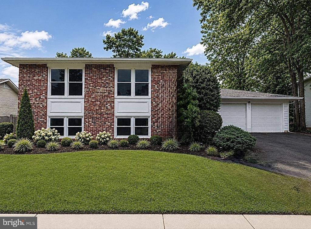 Photo - 7107 Sontag Way