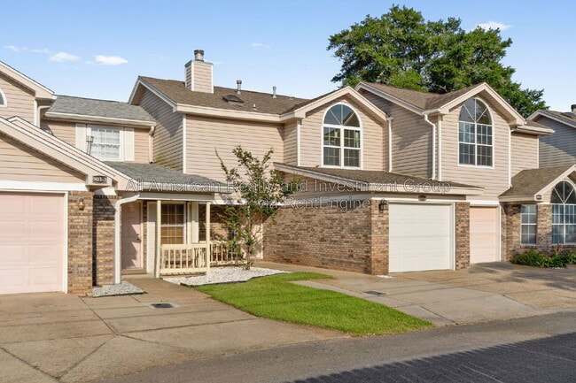 903 Piedmont Pl
