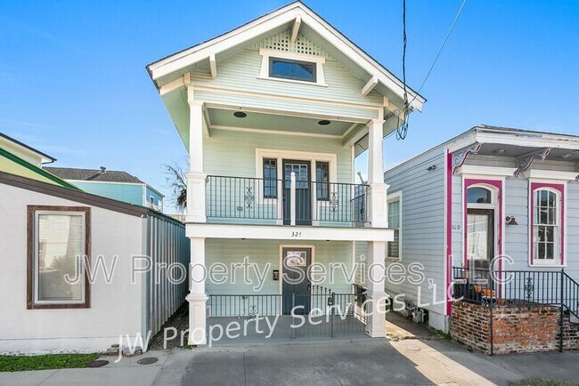Building Photo - 324 N Roman St