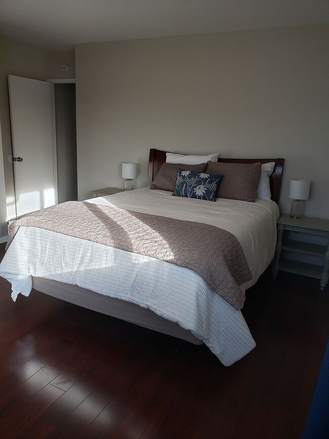 Photo - 1029 S Jackson Ave