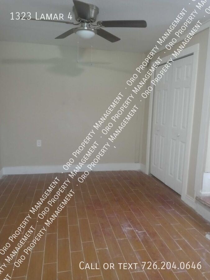 Photo - 1323 Lamar St