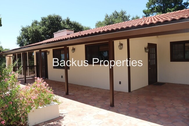 Photo - 11585 McCarthy Rd