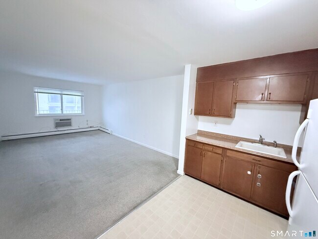 Photo - 900 Hope St Unit APT 6C