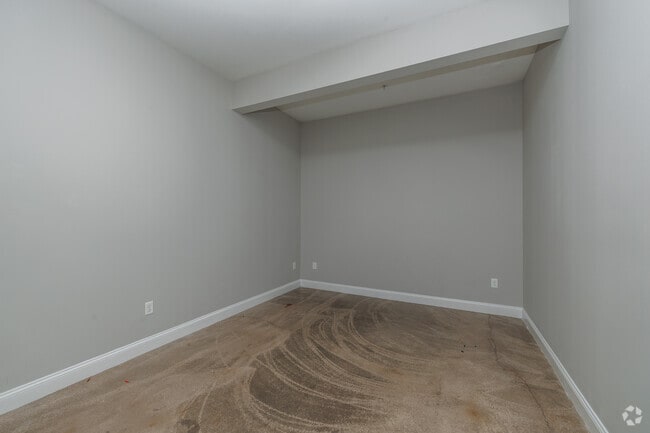 2BR, 1BA - 1,000SF - Second Bedroom