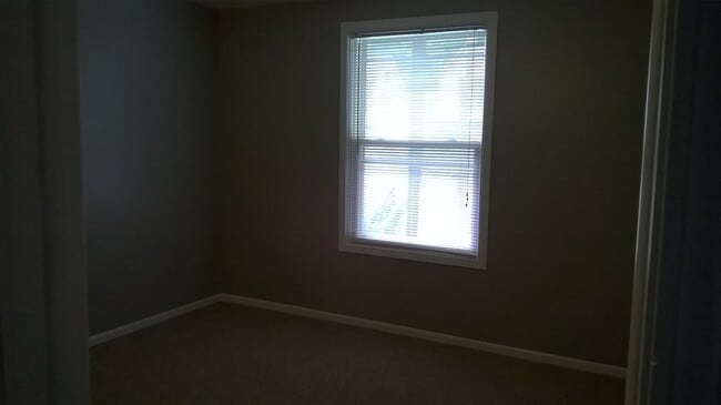 Building Photo - 930 Baraga St NE Unit 930 Baraga N.E. #1