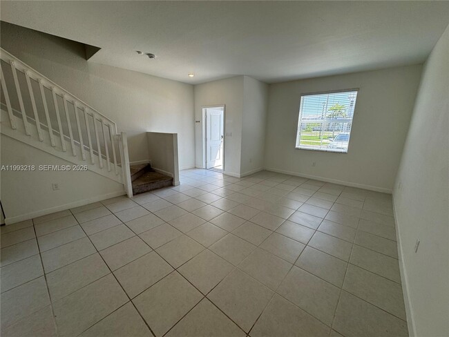 Photo - 16227 SW 292nd St