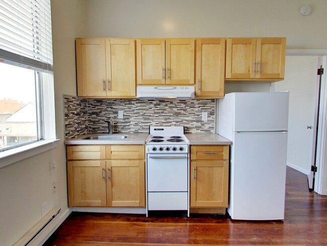Photo - 2228 Union St Unit 209