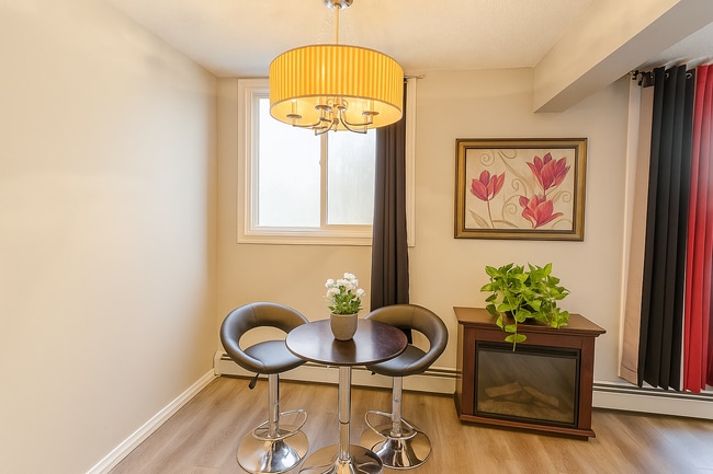 Building Photo - 47-147 Sturgeon Rd