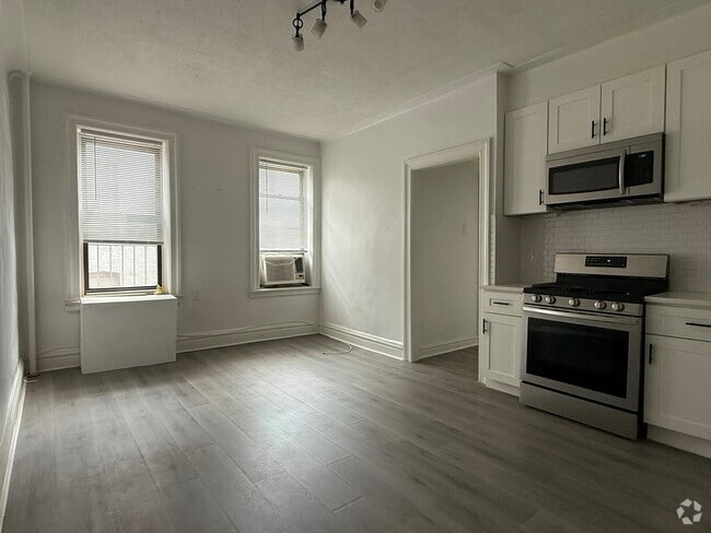 Building Photo - 24-65-2438 38th St Unit C7 Rental