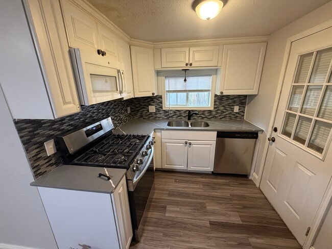 Photo - 805 NW 20th St