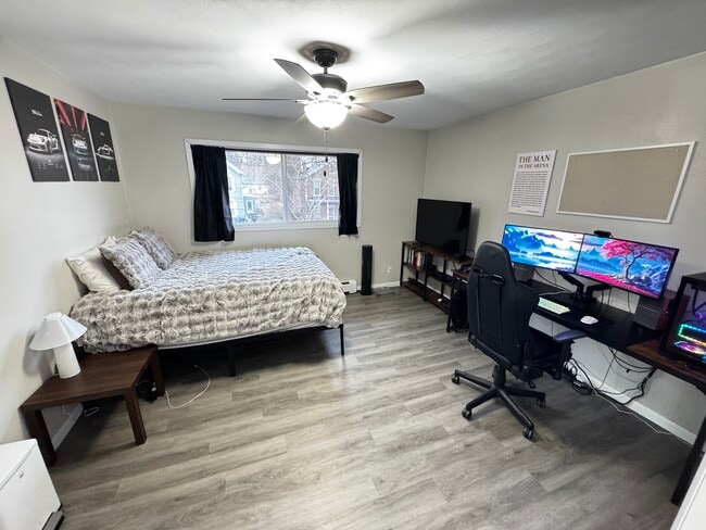 770 University Ave Unit 4
