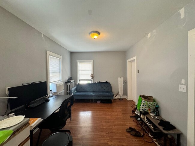 Photo - 567 Putnam Ave Unit 2