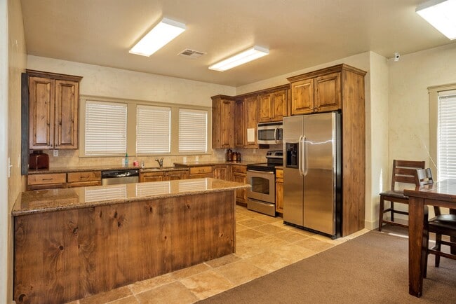 Photo - 1227 SilverCrest Dr