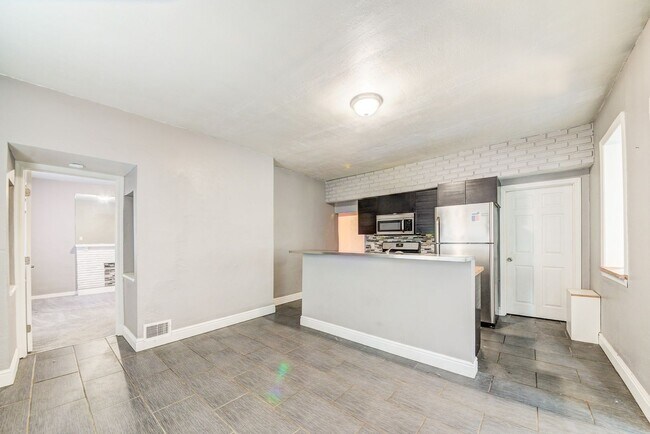 Photo - 311 Boggs Ave