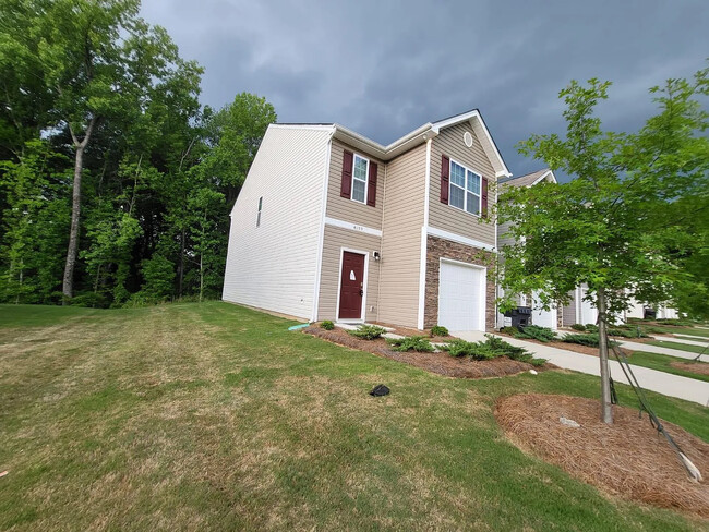 Photo - Room in Townhome on Guildford Hill Ln