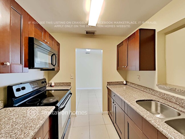 Photo - 526 Foresteria Dr