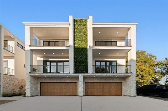 Building Photo - 1516 Holly Ave