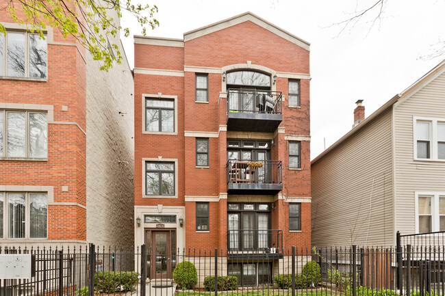 Photo - 2414 W Moffat St Condo Unit 1