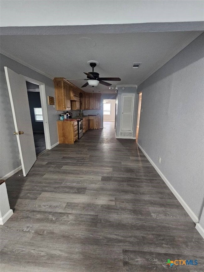 Photo - 703 Rev R A Abercrombie Dr