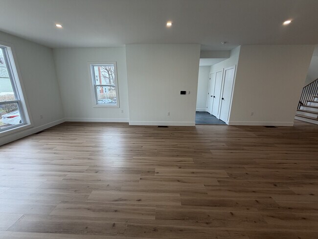 Main Living Area - 5782 Kaye St