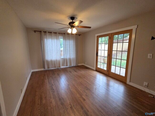 Photo - 907 Fagan Springs Dr SE