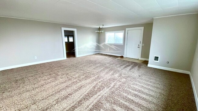 Photo - N. Dean St Apts. Unidad 440 E. 3rd St #4