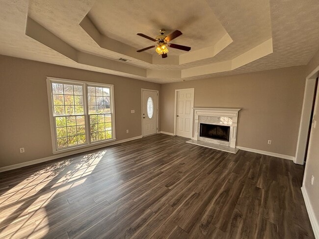 Photo - Keys to Happiness – Unlock Your New Home.