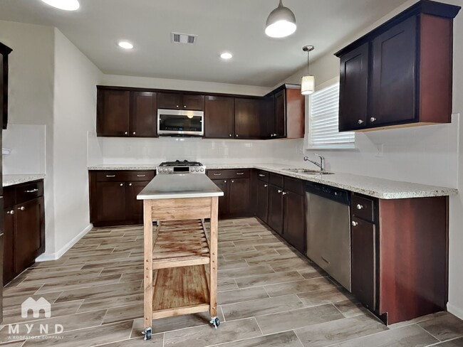 Photo - 4928 Stimson St