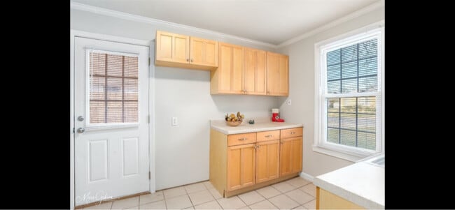 Photo - 1214 Schex Dr