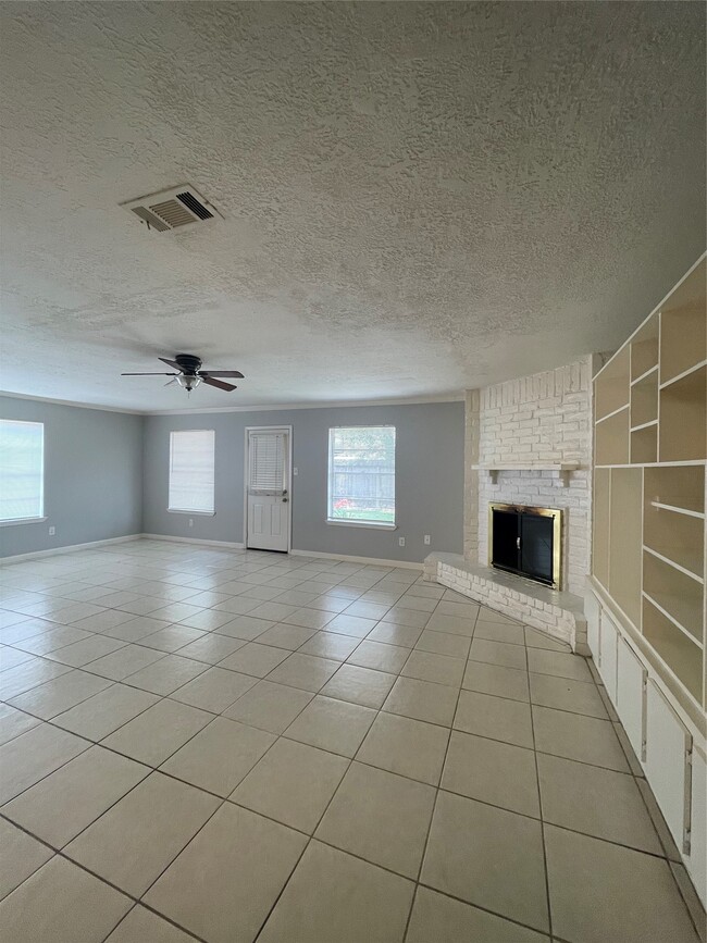 7622 Bubbling Spring Ln