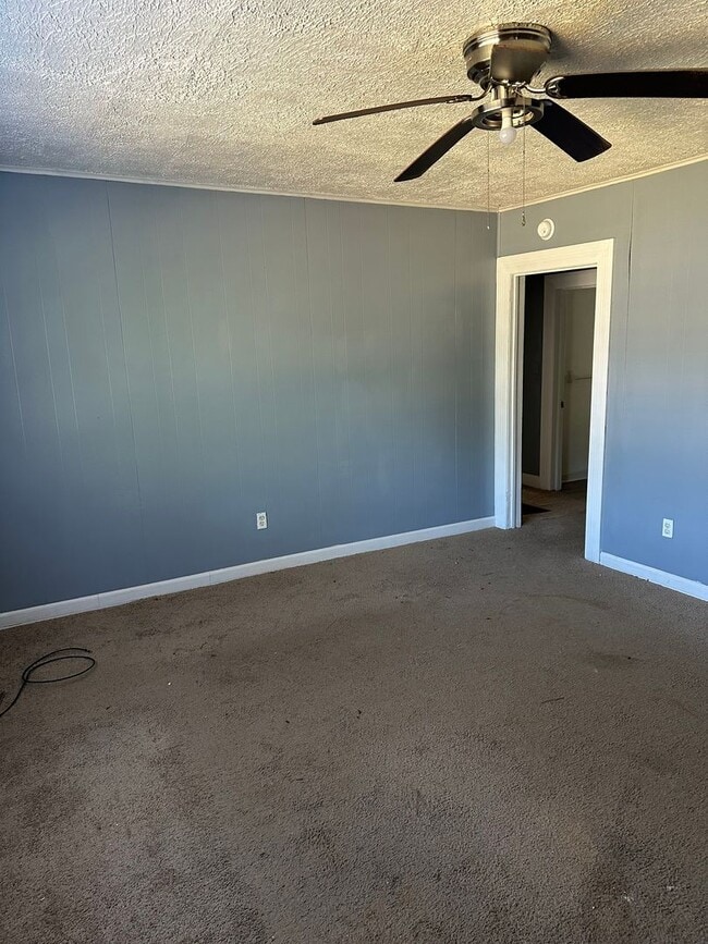 Photo - 1915 Shady Ln Dr