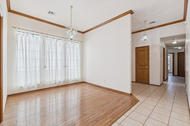 Photo - 11129 Springhollow Ct