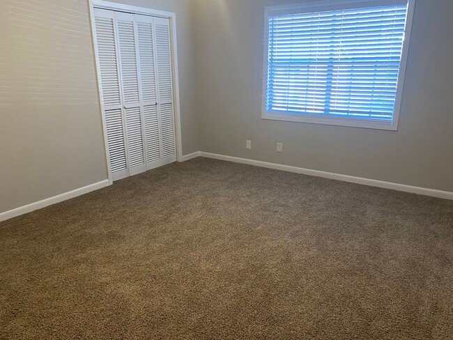 Colony House Apartments - Columbus, MS