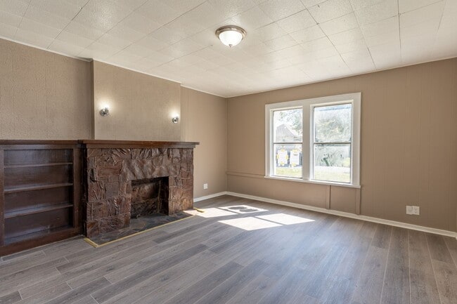 Photo - 221 SE 55th St Unit 219 SE 55th St.