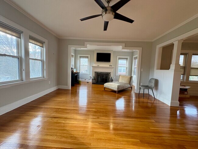 Photo - 569 Commonwealth Ave Unit 2