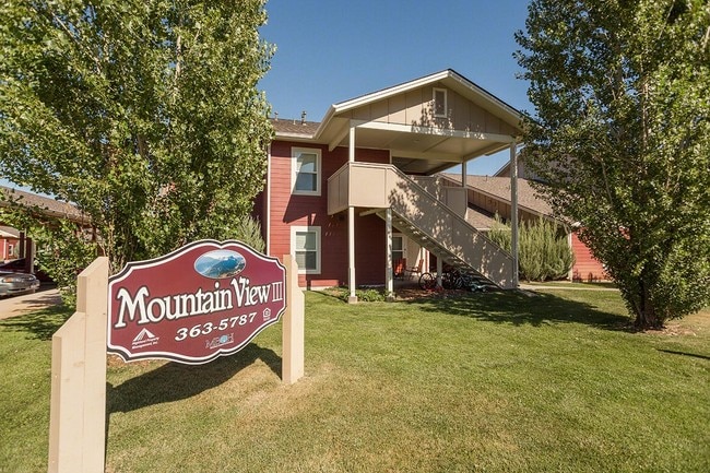 Mountain View III Apartments - Mountain View III Apartments