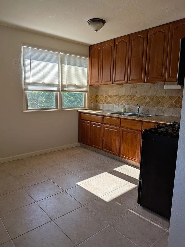 Photo - 610 Union Ave Unit 610 Union Ave #C