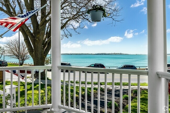 Building Photo - 263 Lynn Shore Dr Rental